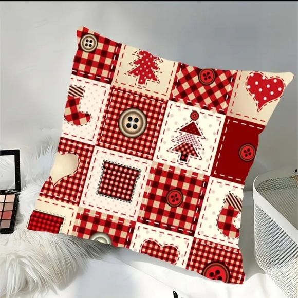 NEW! Christmas Patchwork Cushion Cover - Picture 1 of 11